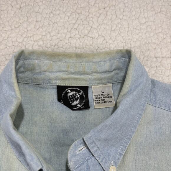 Vintage DC Comics Denim Shirt Superman & Villain Embroidered Mens L Button Up - Picture 2 of 10